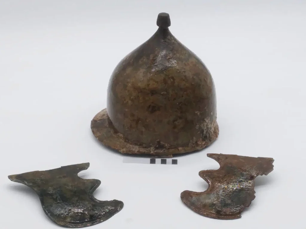 bronze-Montefortino‐type-