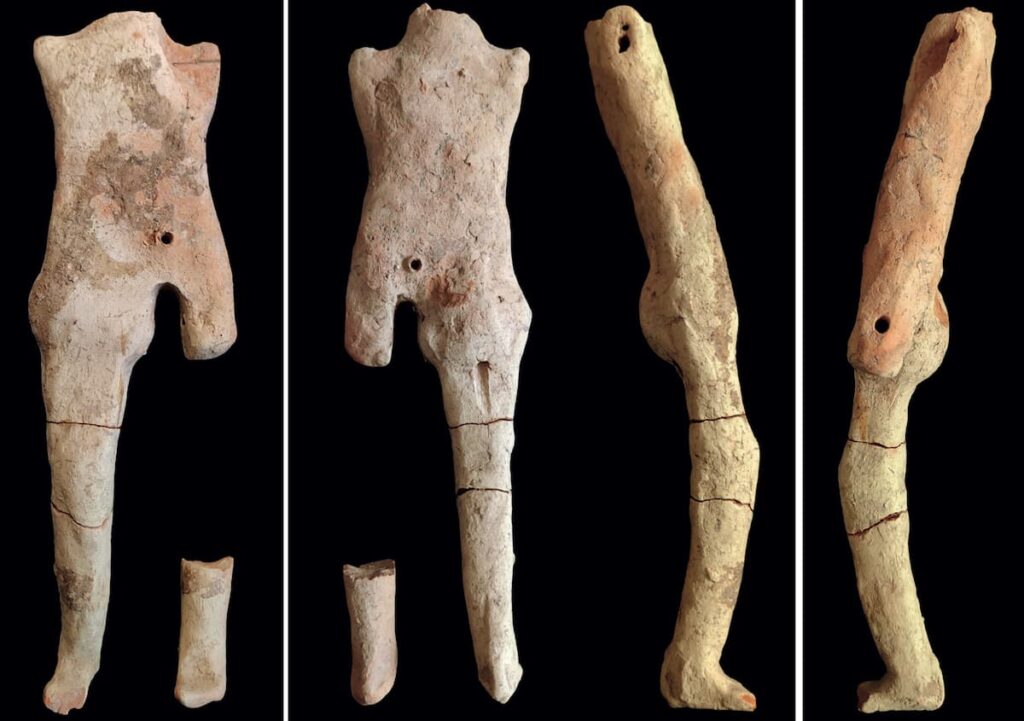 Front and side view of the remains of the doll found in Torreparedones. Credit: J.A. Morena López