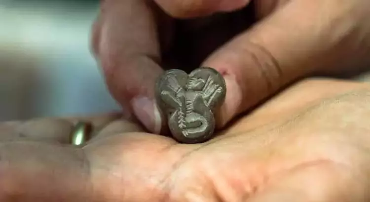 The eagle-headed human seal is now considered a symbolic artifact that reflects the spiritual worldview of Karahöyük’s inhabitants.