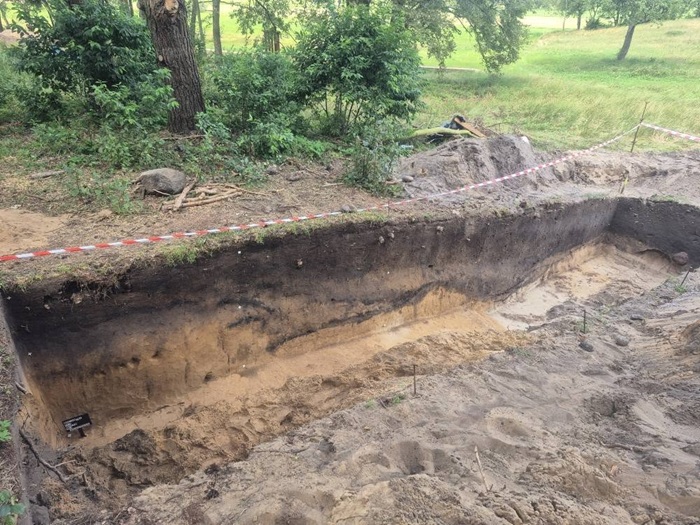 Fortification traces exposed in the excavation trench at Łysa Góra. Credit: Dr. Bartłomiej Kaczyński