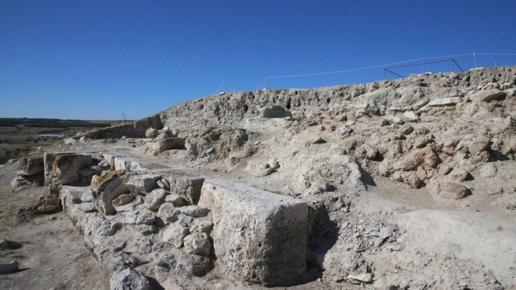 Another key discovery from this excavation season was a fortification wall dating to around 280 BCE, during the Hellenistic period. Credit: AA