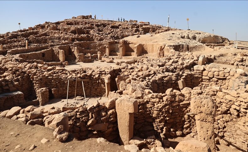 Archaeologists working in Karahantepe, one of the major sites of the Taş Tepeler (Stone Hills) Project in southeastern Türkiye’s Şanlıurfa province, are revealing an extraordinary picture of early human life. Credit: Eşber Ayaydın/AA