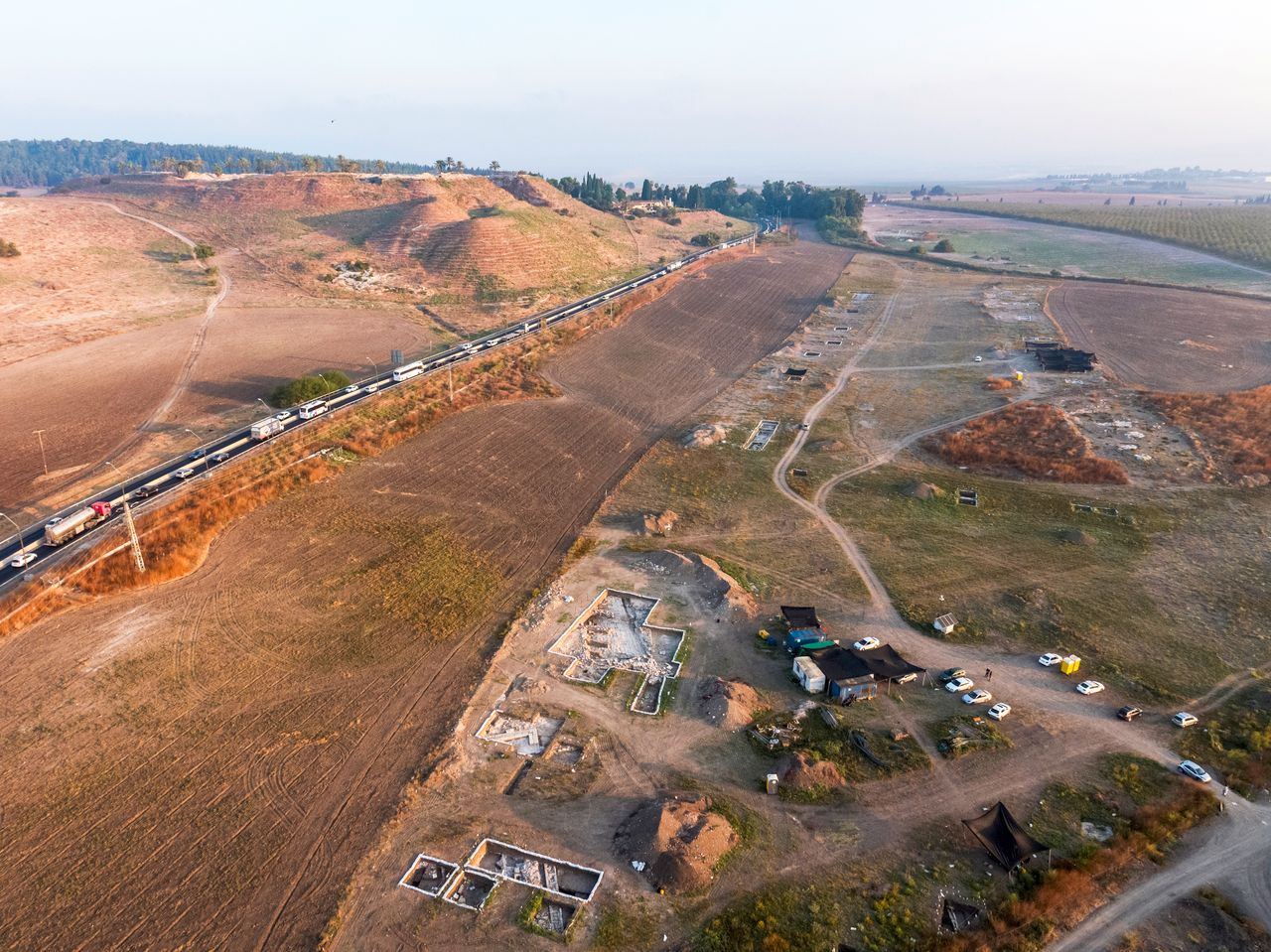 The Israel Antiquities Authority excavation on Highway 66, near Tel Megiddo. Credit: Assaf Peretz, Israel Antiquities Authority