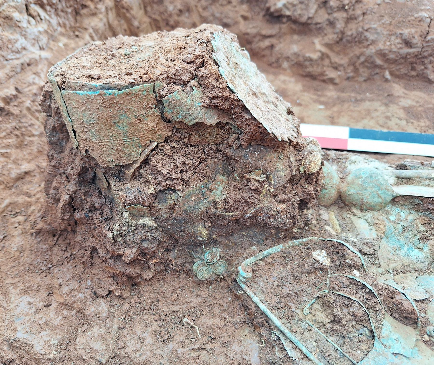 The inverted bronze diadem discovered on the 7th-century BC aristocratic burial, symbolically placed upside down to mark the loss of power and status. Credit: Greek Ministry of Culture