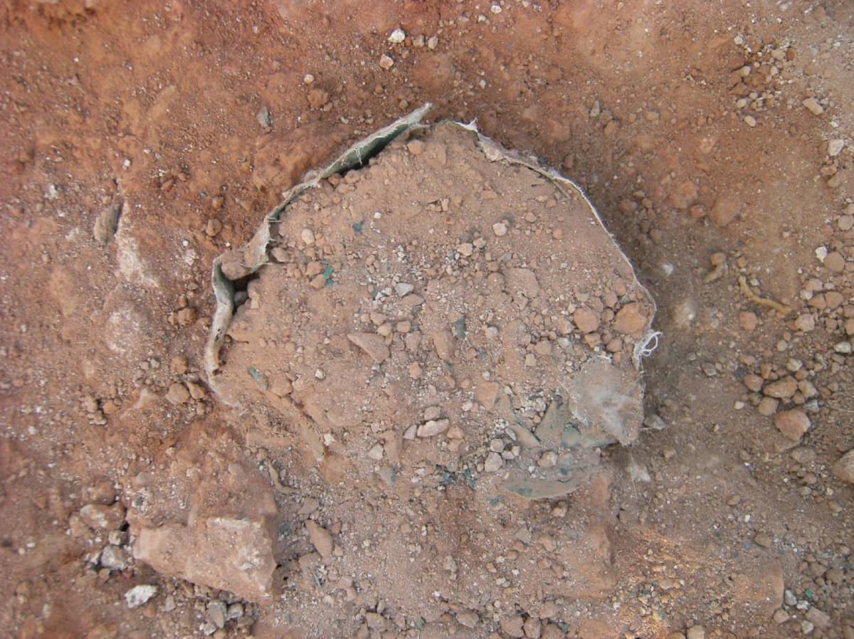 Discovery of the Sitella under study, Atrium Building (UE 31161) (late 3rd century AD). Credit: Equipo Molinete