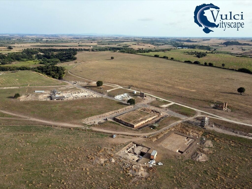 City plateau of the Etruscan city of Vulci, looking south toward the sea; at the bottom right, excavations at the new temple. Credit: Mariachiara Franceschini