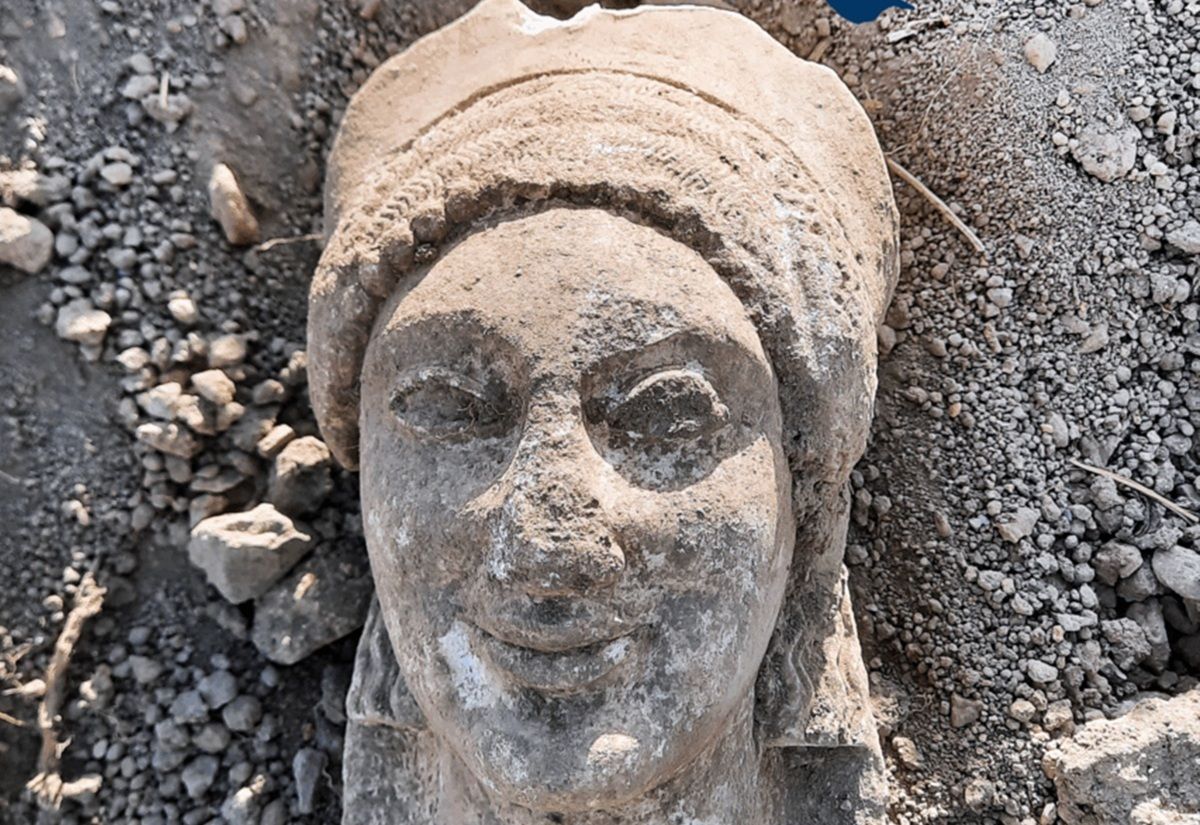 The Kore statue head at the time of discovery. Credit: Mariachiara Franceschini