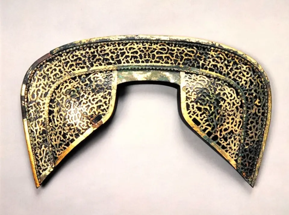Dragon-design saddle fitting with national treasure status from Osaka Prefecture, similar to the recently discovered armor fragments in Gunma. Credit: Konda Hachimangu Shrine