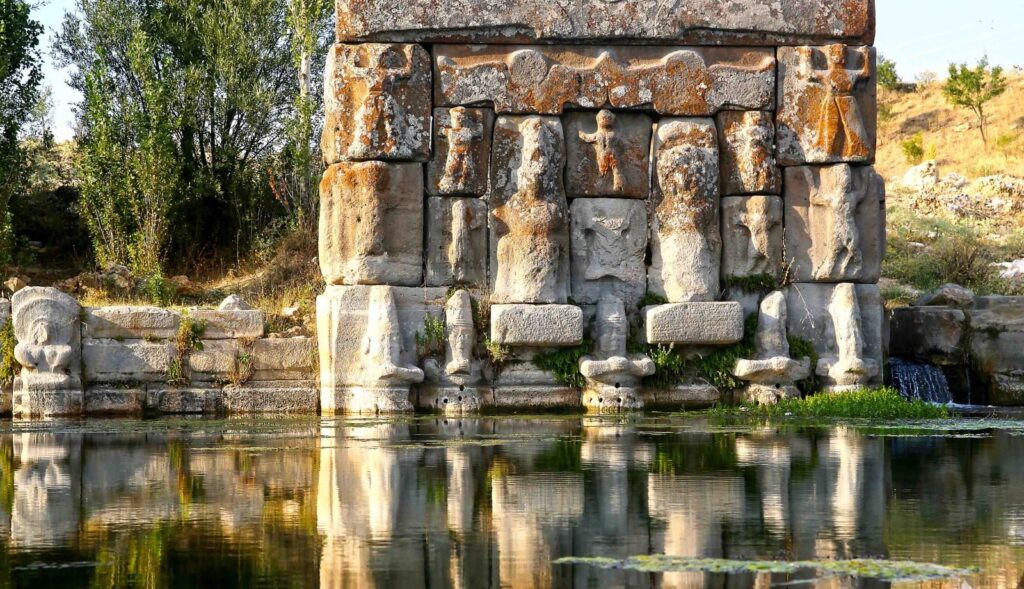 Hittite King IV. The Eflatunpınar Monument, built in the time of Tudhaliya, is a rare architectural water system that has survived until today without losing its function.