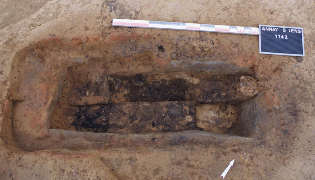 Funerary pyre. Credit: Nina Diner-Stephan, Inrap