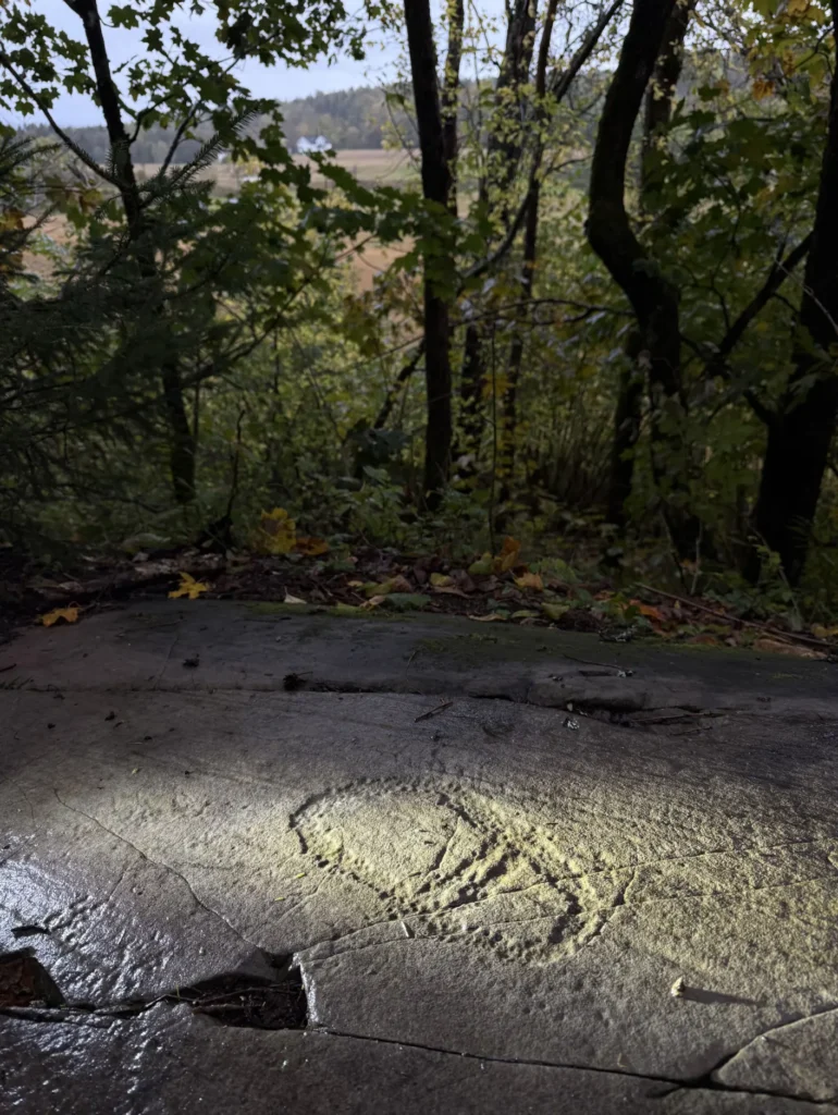 Large footprint carved into rock in Bærum, Norway, possibly dating back 3,000 years. (Photo: Private)