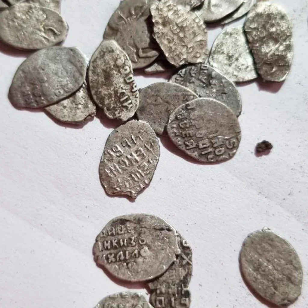 A sensational archaeological discovery in Moscow reveals 20,000 silver coins hidden inside the historic house of merchant Averky Kirillov. Credit: Olga Lyubimova Via Telegram