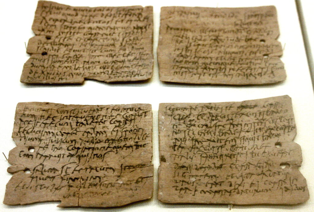 Roman writing tablet from the Vindolanda Roman fort of Hadrian's Wall, in Northumberland (1st-2nd century AD). Tablet 343: Letter from Octavius to Candidus concerning supplies of wheat, hides and sinews. British Museum (London). Credit: Michel Wal - Public Domain