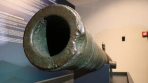17th-Century Dutch Cannon Discovered During Shipbreaking in İzmir, Türkiye
