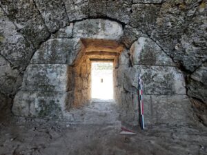 “Gates of Death” Unearthed in Perge: How a Roman Stadium Became an Execution Arena