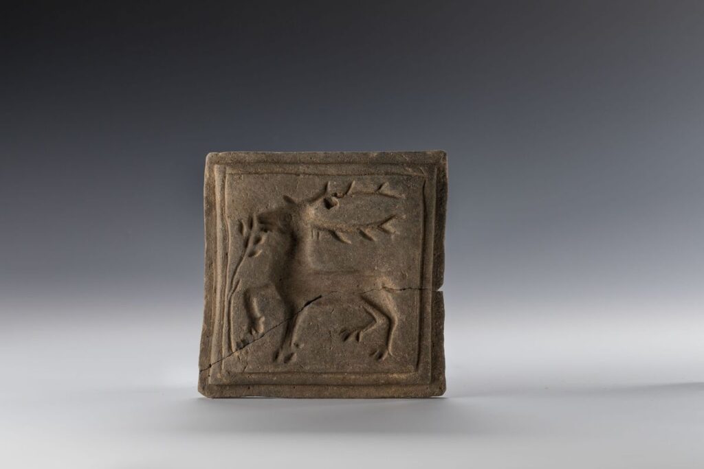 Mold for a leaf-shaped stove tile depicting a walking deer. Credit: Cantonal Archaeology Aargau, © Canton of Aargau