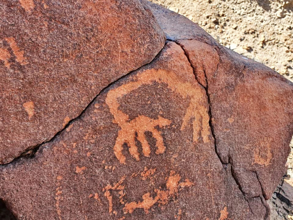 Rock art engravings at the newly registered Hajar Al Sinanat archaeological site in Al Khaboura, Oman. Credit: Oman Ministry of Heritage and Tourism.