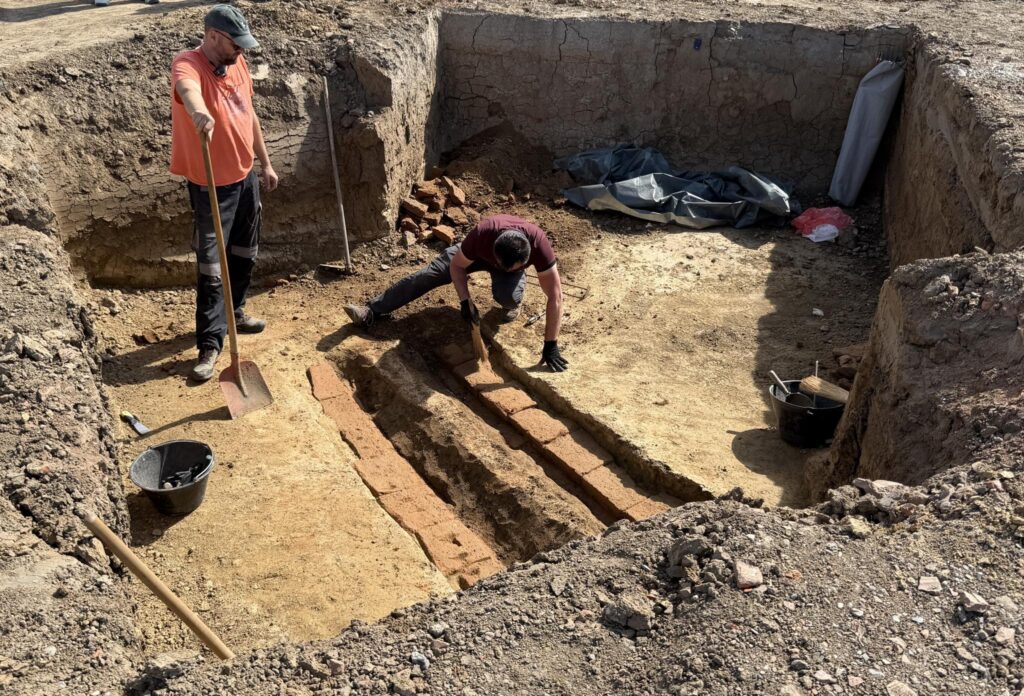 Rare Intact Roman Grave Unearthed Beneath City Market in Vinkovci, Croatia  - Arkeonews
