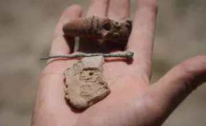 A Tiny Animal-Figured Seal Found at Büklükale May Belong to the Early Hittite Age