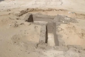 5,000-Year-Old Tombs in Minya Reveal Early Steps Toward Egypt’s Pyramid Architecture