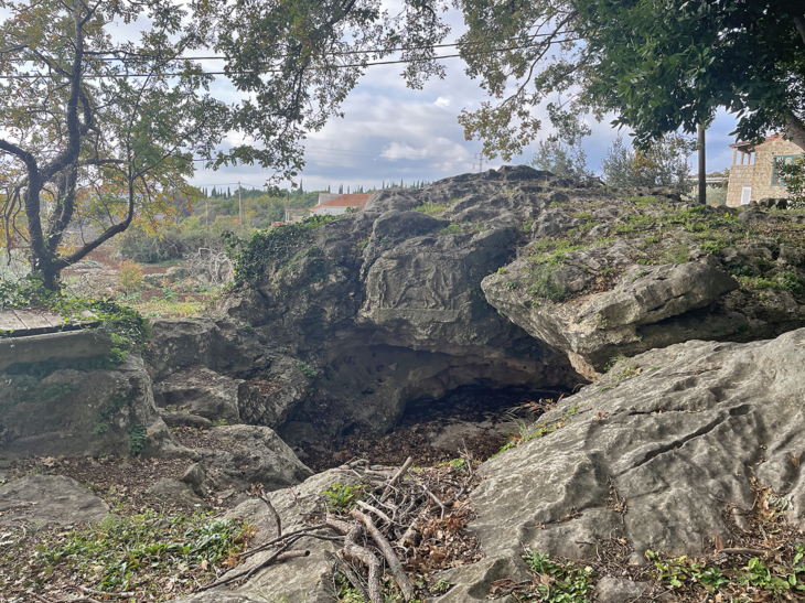 Overall view of Močići mithraeum. (Photo: Ian Wilson.) Credit: Ian Wilson and Matthew McCarty, 2026