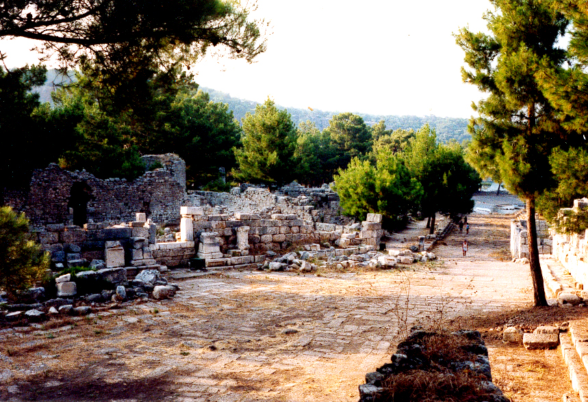 A view of Phaselis’ monumental street, flanked by the Hadrianic Agora and the remains of a Byzantine church. Credit: Alexander Buschorn - Public Domain
