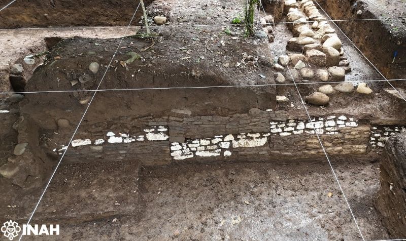 The white decoration, not previously recorded in the region, may have been produced through a firing process. Photo courtesy of Lino Espinoza. Credit: INAH