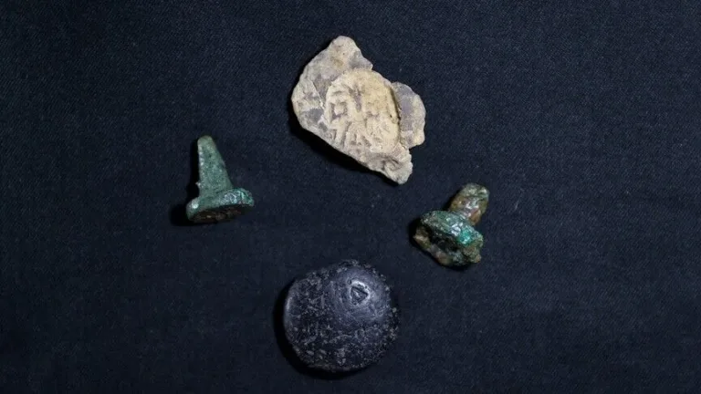 3,500-Year-Old Luwian Seal and Gold Amulet Believed to Contain a Biblical Passage Found in Türkiye