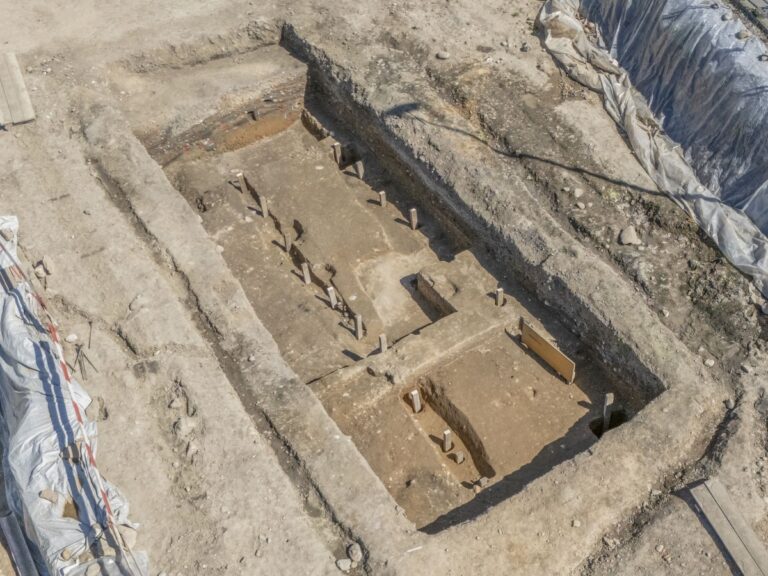 Roman Gold, Barracks and Surgical Tools Unearthed at Vindonissa’s First Military Camp in Switzerland