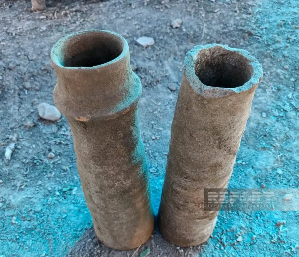 In the newly investigated area, they recorded ceramic pipe-like elements believed to belong to a drainage or water system, possibly from the medieval period. Credit: Report