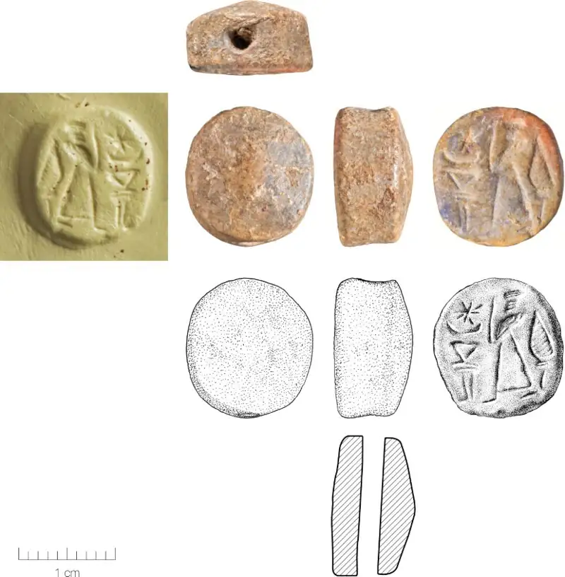 ‘Assyro-Levantine’ stamp seal from Yavne (photos by Assaf Peretz; drawings by Yaakov Shmidov[courtesy of the Israel Antiquities Authority] and Ulrike Zurkinden [SSSL project]). Credit: Uehlinger, C., et. al., 2026