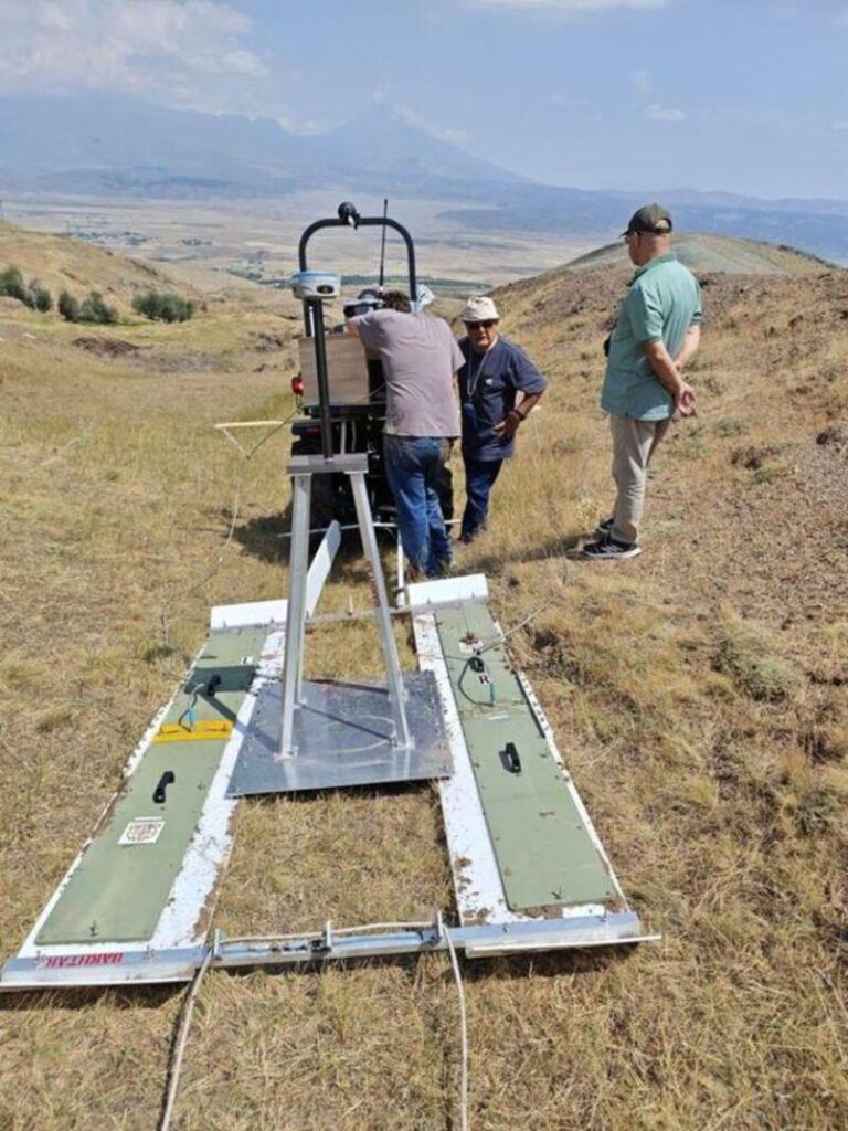 Scientists investigating Türkiye’s Durupınar Formation found carbon levels 40% higher inside the site, alongside unusual underground radar anomalies. Credit: Noah Ark Project