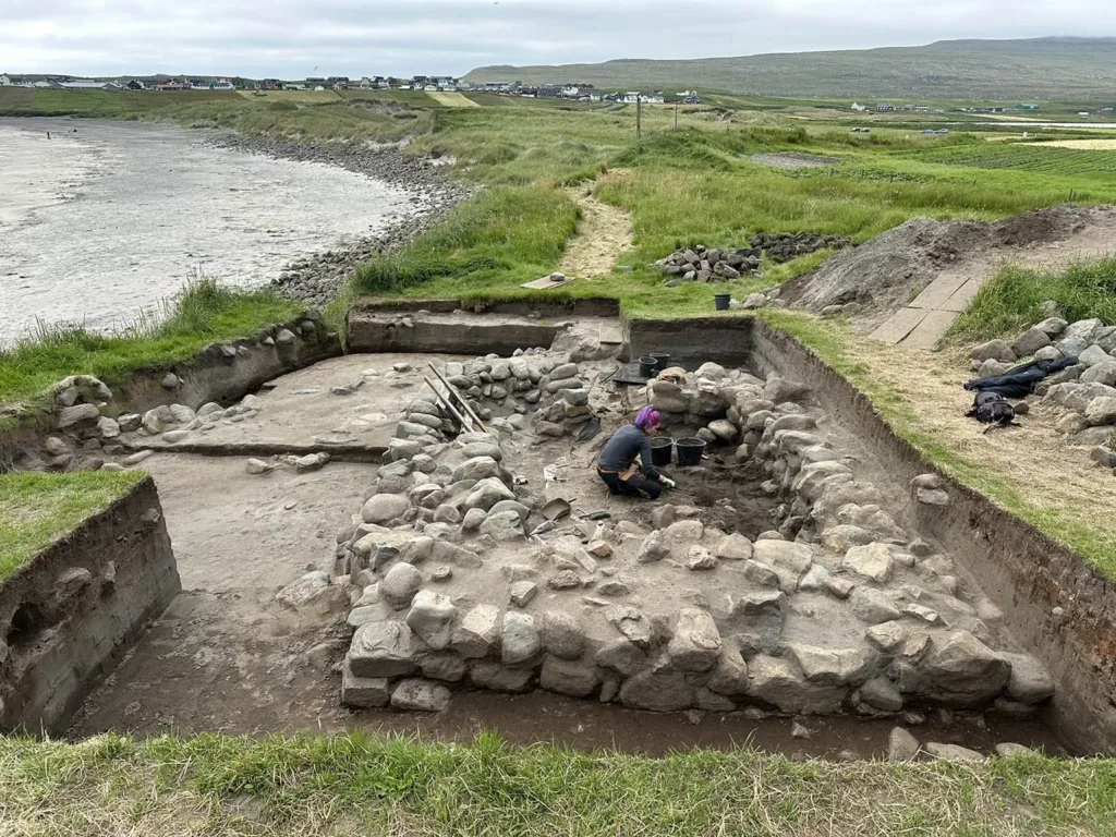 Excavation site at Á Sondum. 