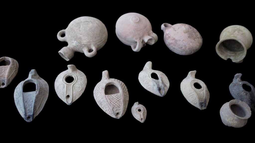  Credit: Emil Aljem and Asaf Peretz, Israel Antiquities Authority