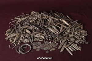 Gardener Unearths Denmark’s Largest Viking Silver Hoard — 18.5 Kilograms Hidden in a Clay Pot