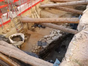A Burned Wall May Reveal the City Caesar Said the Gauls Set Ablaze
