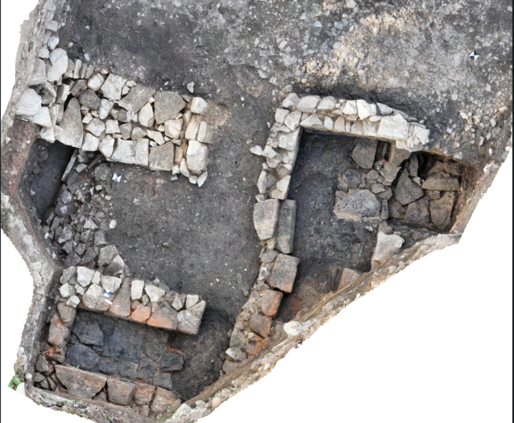 Two 14th-century warm-air heating systems show that heated rooms once stood along the southern side of the monastery’s second courtyard.