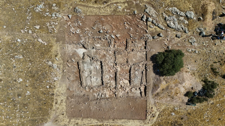 Archaeologists Uncover a Large Iron Age Residence with Imported Mediterranean Ceramics in Spain