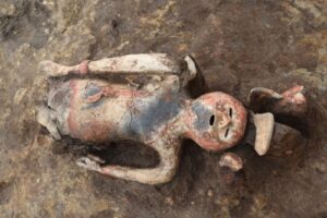 1,500-Year-Old Clay Figure of a Female Shaman Discovered in Japan