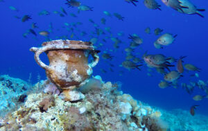 2,300-Year-Old Shipwreck Reveals Rare Pottery and Sailors’ Personal Belongings Off Croatia
